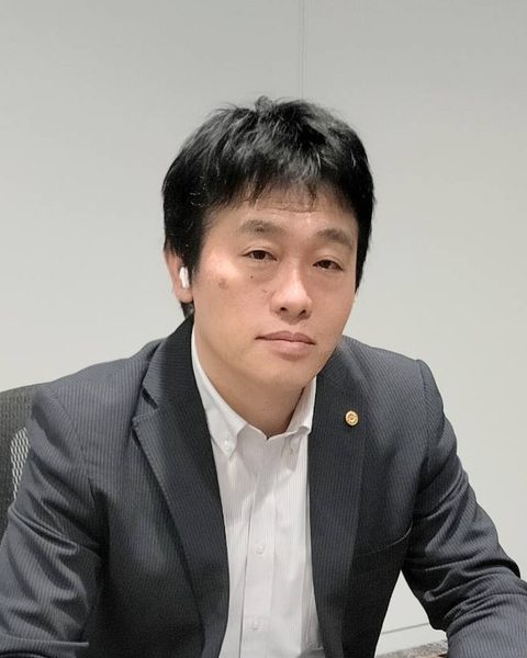 Koichi, Administration and legal