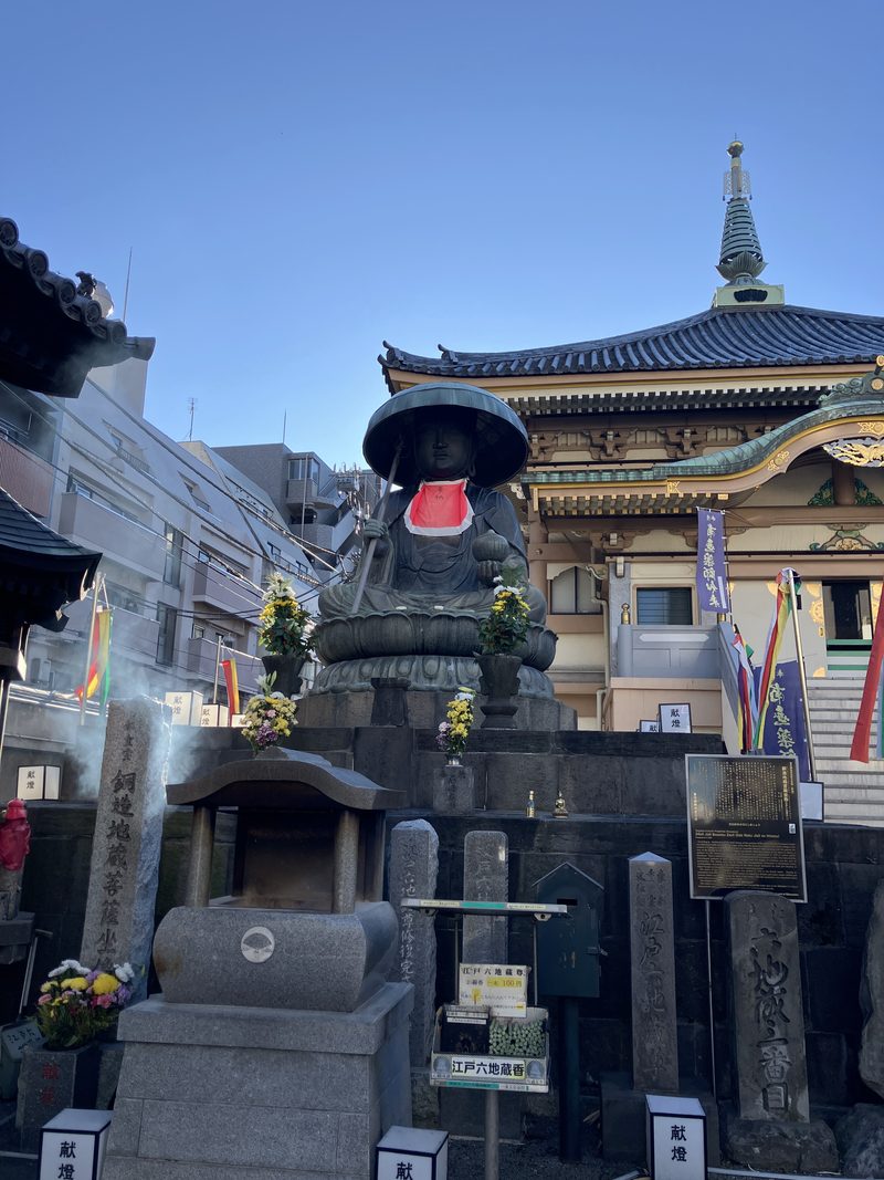 The bronze Jizo of Shinshoji temple on Sugamo’s Jizo-dori