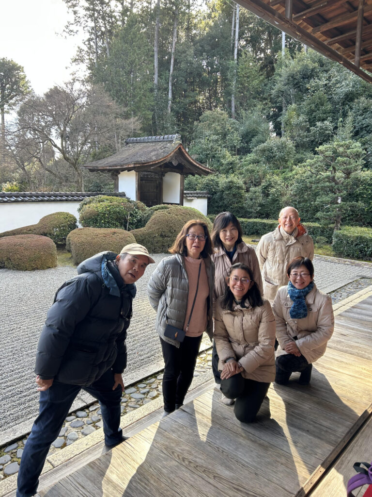 We are guides in Kansai area!